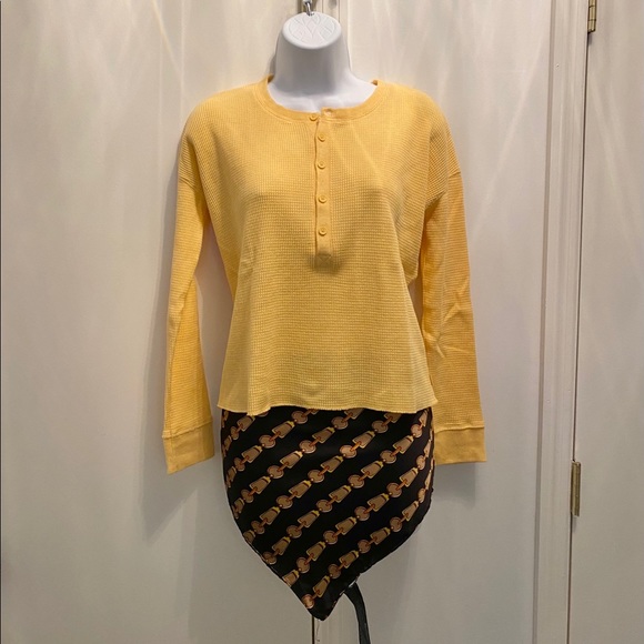 Aritzia TNA Waffle Henley - Picture 1 of 7